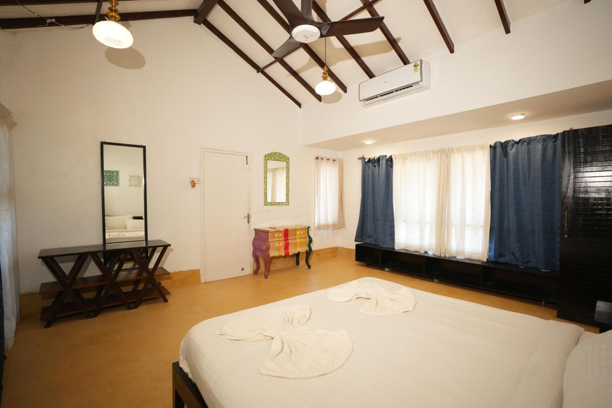 Villa M - Solitude 2 Candolim Goa 3Bhk, Pool Facing, Near Beach, Free Breakfast, Free Wifi And Prime Location Ngoại thất bức ảnh