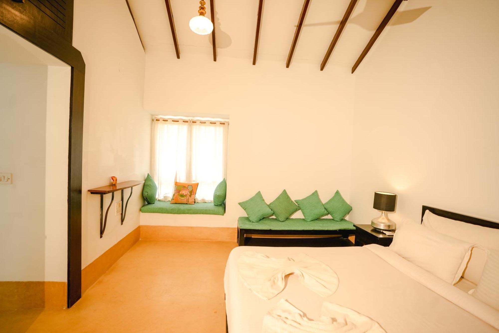 Villa M - Solitude 2 Candolim Goa 3Bhk, Pool Facing, Near Beach, Free Breakfast, Free Wifi And Prime Location Ngoại thất bức ảnh