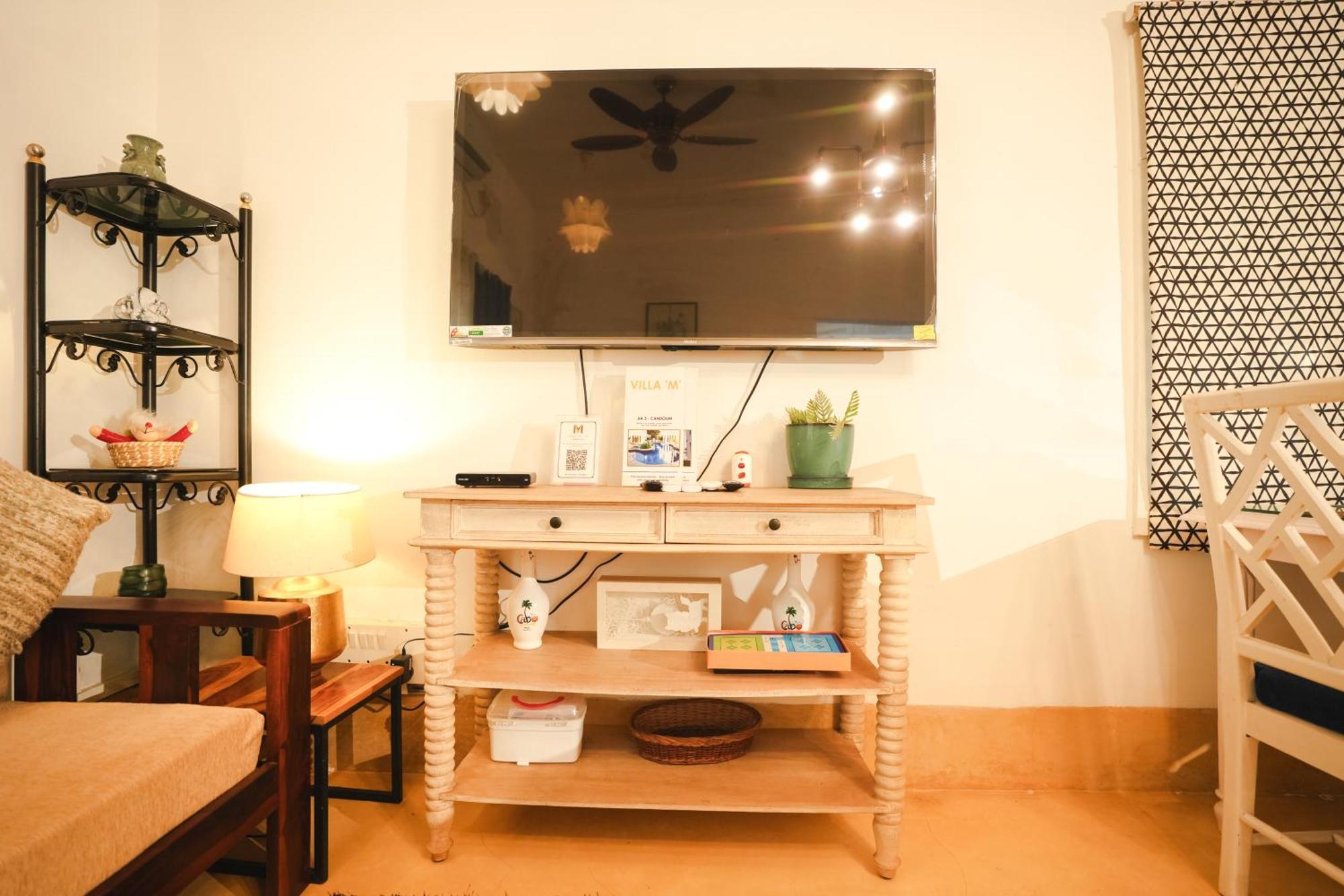 Villa M - Solitude 2 Candolim Goa 3Bhk, Pool Facing, Near Beach, Free Breakfast, Free Wifi And Prime Location Ngoại thất bức ảnh